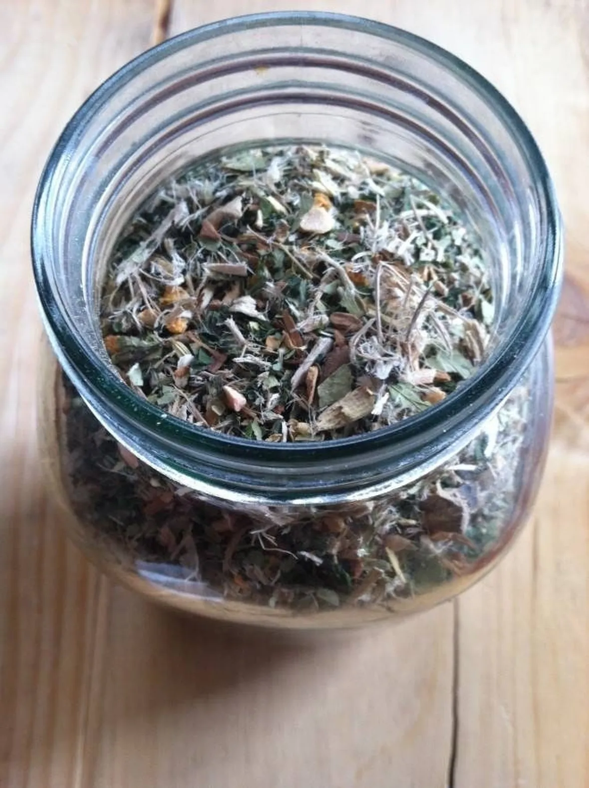 Misto di erbe Fonte foto ( http://frugallysustainable.com )